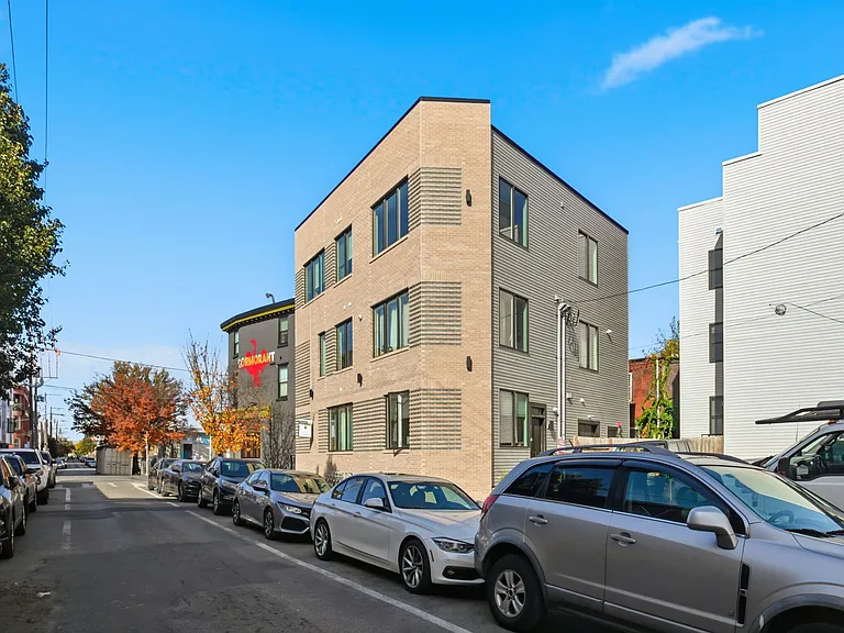 2301 Frankford Ave — Photo 3