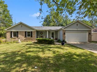 2 Berry Ct, Lake Saint Louis, MO 63367