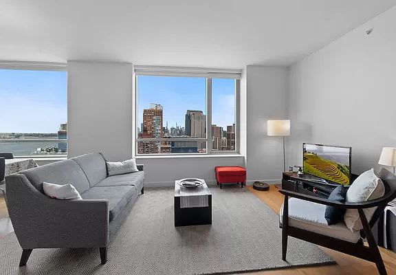 2nd image of 2 River Ter APT 29F