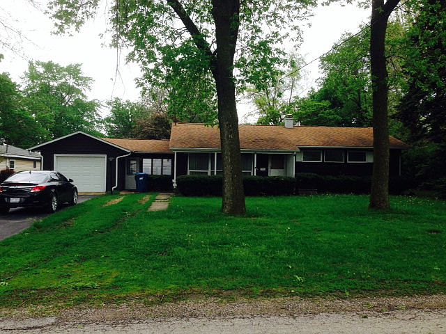 1st image of 826 E Young Ave