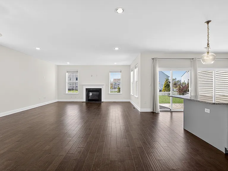 2707 Henry Moore Ln — Photo 4