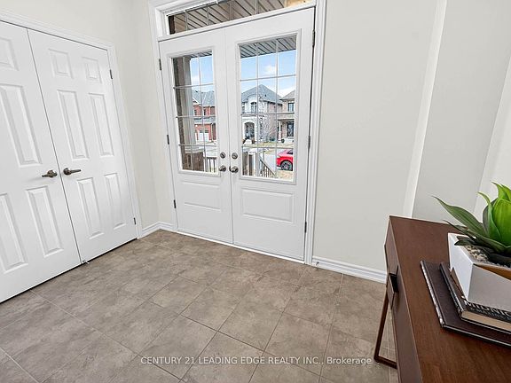 3rd image of 1217 Shankel Rd