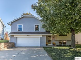 2513 N 112th St, Omaha, NE 68164