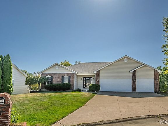 2nd image of 84 Reuben Ct
