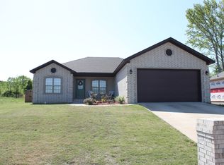 44 Grand Stand Dr, Austin, AR 72007