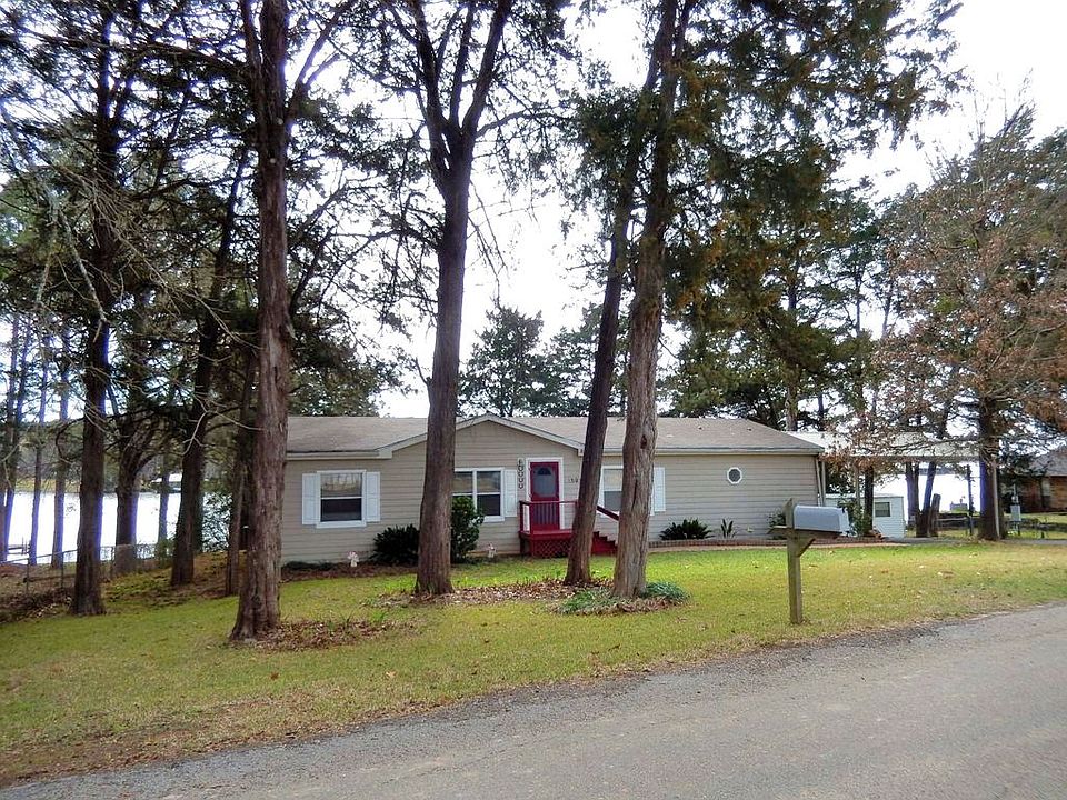 1st image of 15915 Scenic View Dr