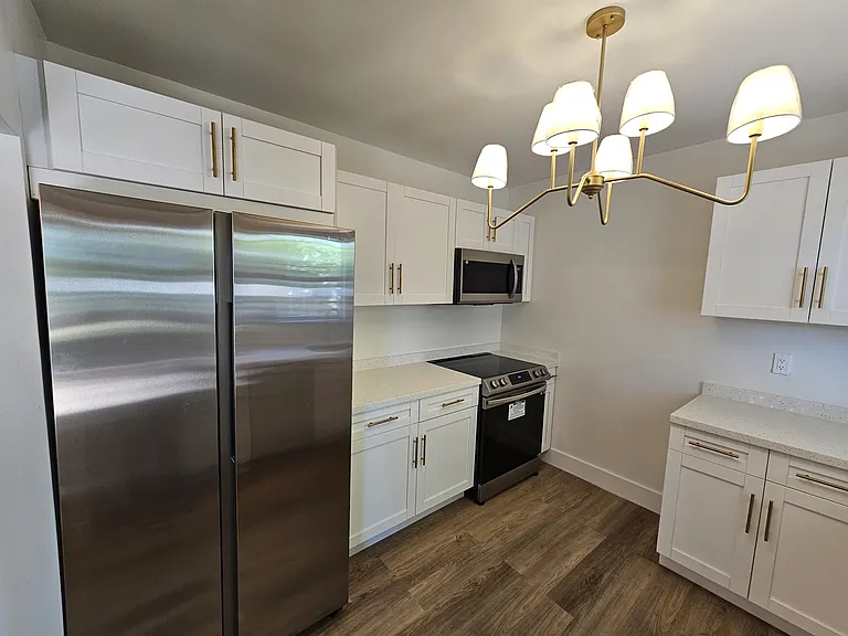 1915 Normandy Dr — Photo 17