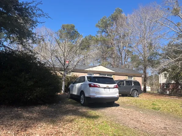 1041 W Sherwood Dr, Sumter, SC 29153
