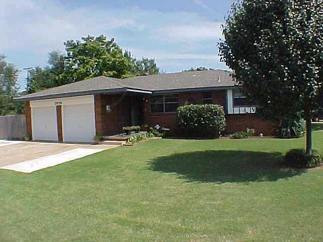 1st image of 1920 Vickie Dr