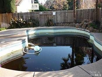 5th image of 524 Rockridge Pl