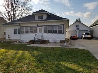 28803 State St, Eldorado, IA 52175