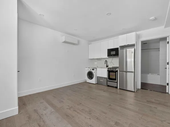 241 West 75th Street image 1 of 7