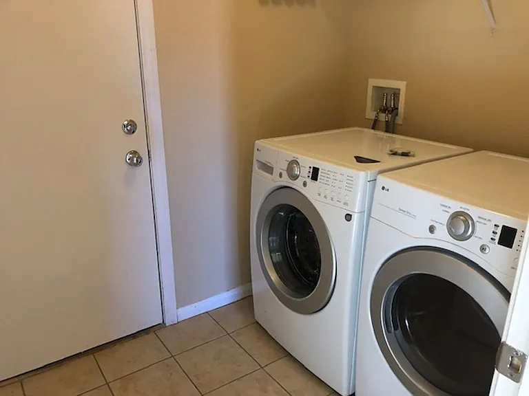 9940 S Brazos Bend St #1 — Photo 8