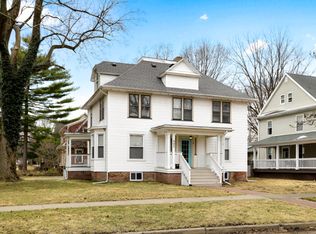 407 S New St, Champaign, IL 61820