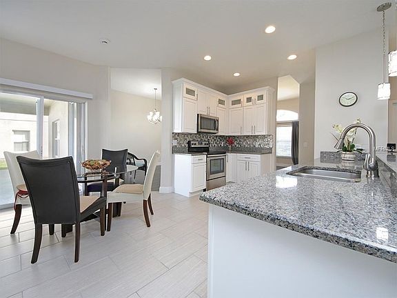 3rd image of 2520 Baykal Dr
