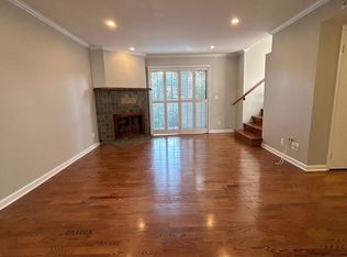 249 Alpine St APT 44, Pasadena, CA 91106