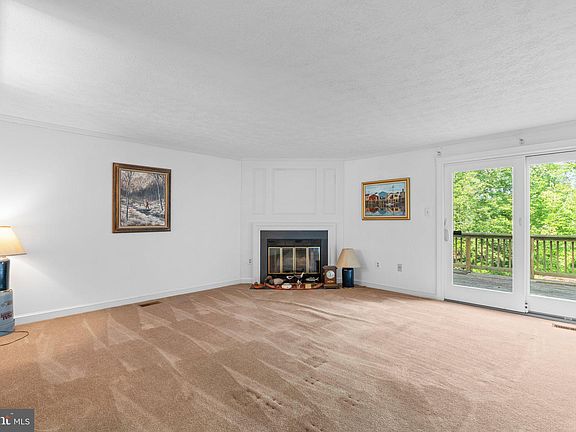4th image of 5 Ballinger Ct