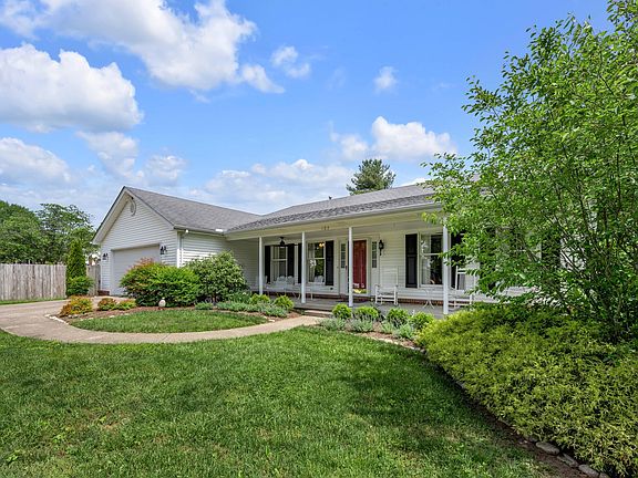 3rd image of 105 Bluegrass Dr