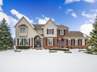 54098 Shinnecock Dr, South Lyon, MI 48178