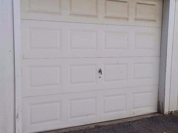2nd image of 303 Harlan St