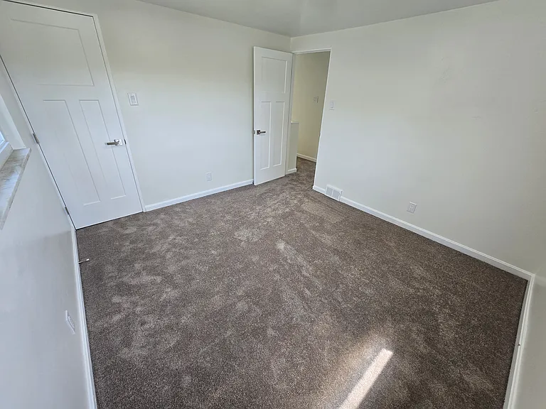 2429 Rose Garden Rd — Photo 13