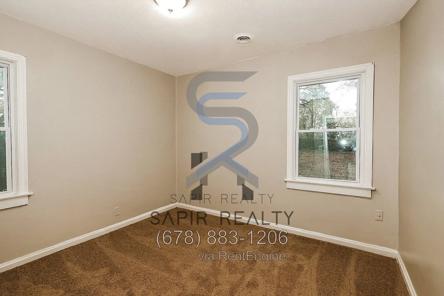3 bed, 1.0 bath, 988 sqft, $1,600 — Photo 4