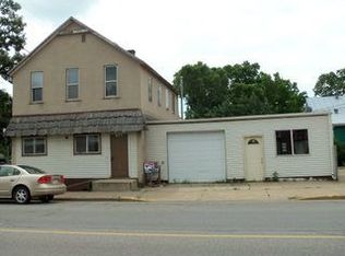 108 State St, Holmen, WI 54636