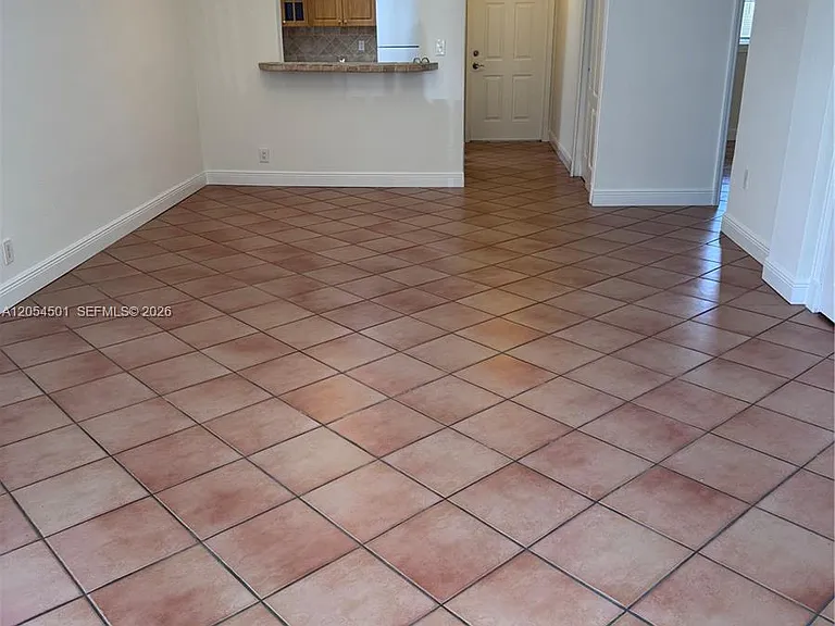 6705 N Kendall Dr #301 — Photo 5