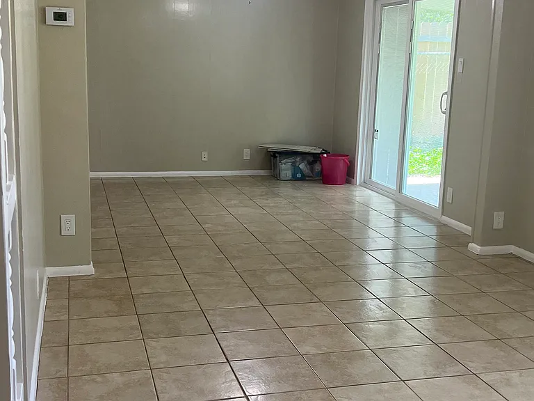 7911 Riata Ave — Photo 12