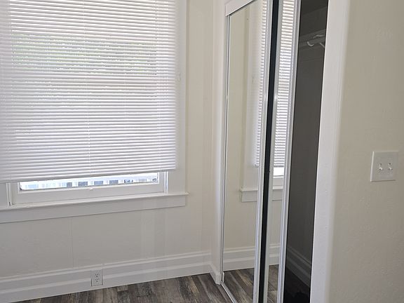 5th image of 710 N Irwin St