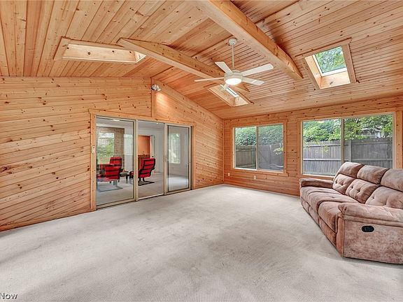 5th image of 3379 S Smith Rd