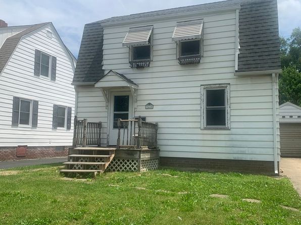 2440 Yale Blvd