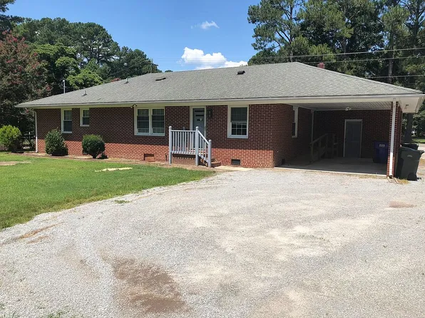 713 Fairview Dr, Franklin, VA 23851