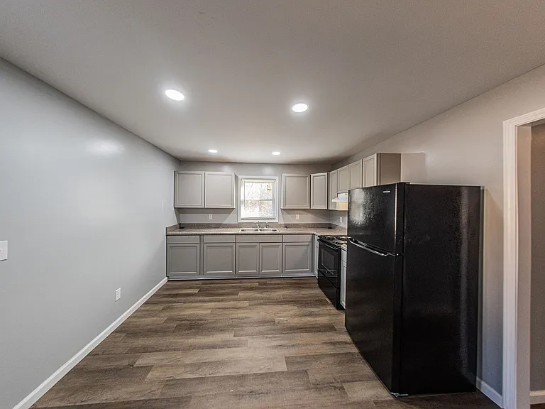 120 Lake Dr #3 — Photo 10