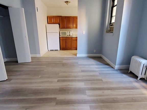 5th image of 21-68 35th St #1CC
