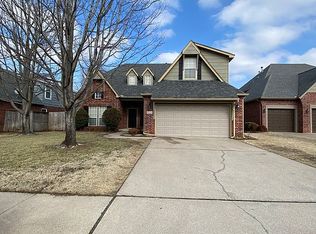 4508 W Knoxville St, Broken Arrow, OK 74012