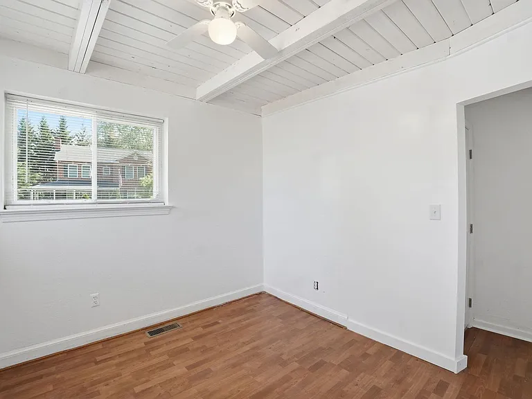11000 Park Rd — Photo 19