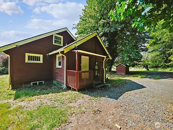 3rd image of 93 Cloquallum Road
