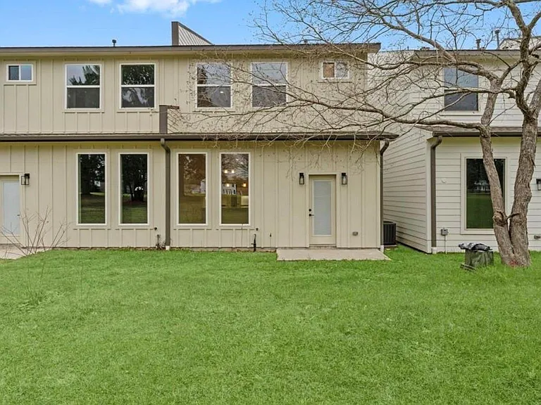 14833 Spica Ct — Photo 34