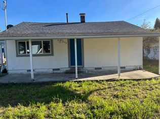 836 NE Bond St, Myrtle Creek, OR 97457