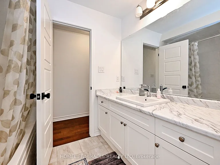 689 Mika St — Photo 45