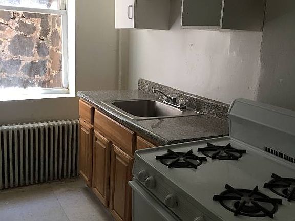 3rd image of 54 N Broadway APT 1N