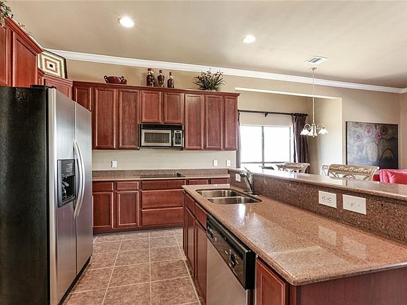 4th image of 13709 Parkway Dr