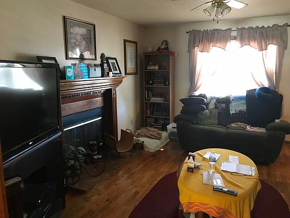 2nd image of 150 Mayflower Cir