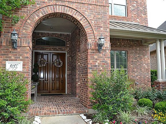 3rd image of 6107 Saratoga Springs Ln