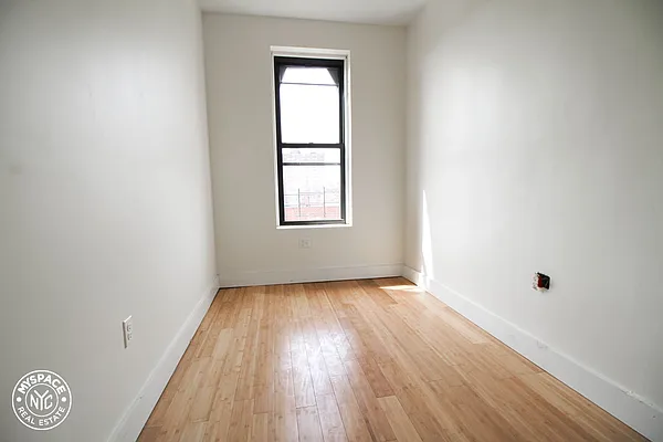 Rented by MySpaceNYC | media 9