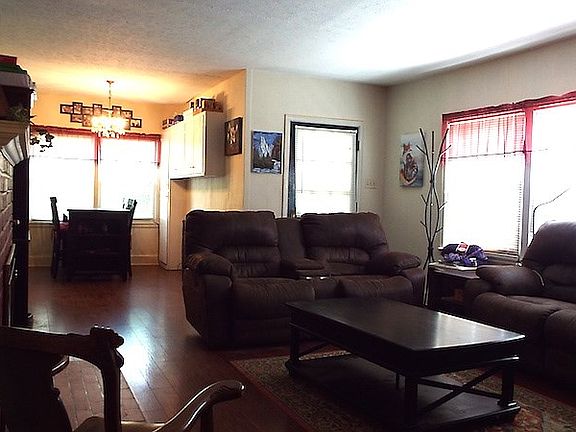 4th image of 1003 Appen Ave