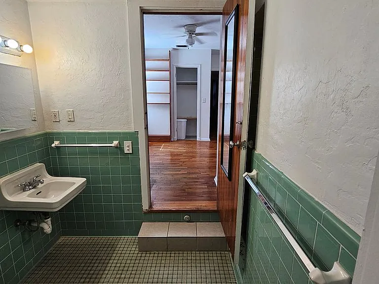 1822 NW 6th Ave — Photo 23