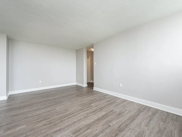 220 Steeles Ave W #A — Photo 12