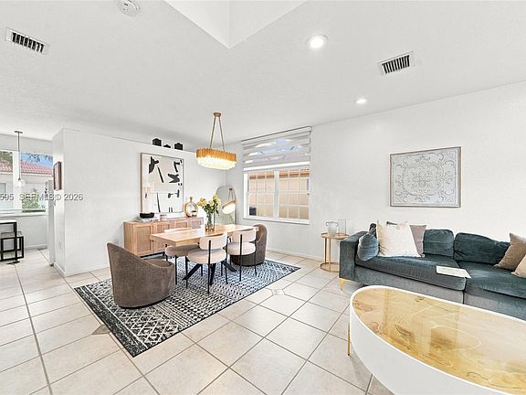 4th image of 15872 NW 21st St